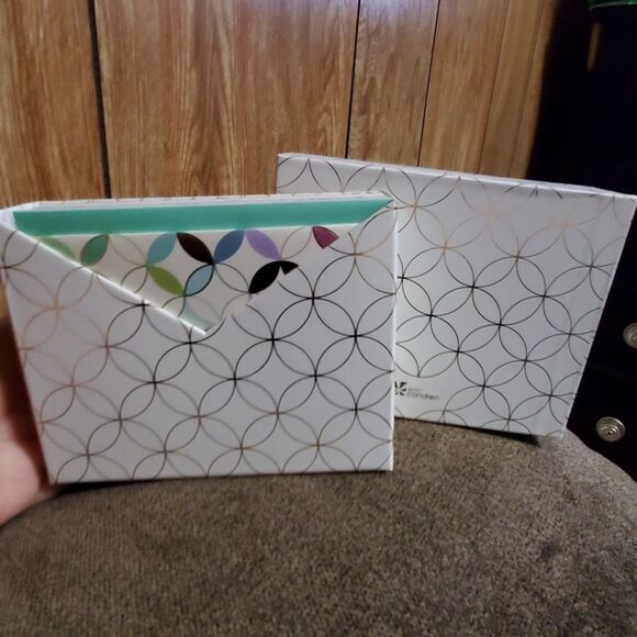 Erin Condren Stationary Bundle Card & Marker Set - Picture 6 of 7